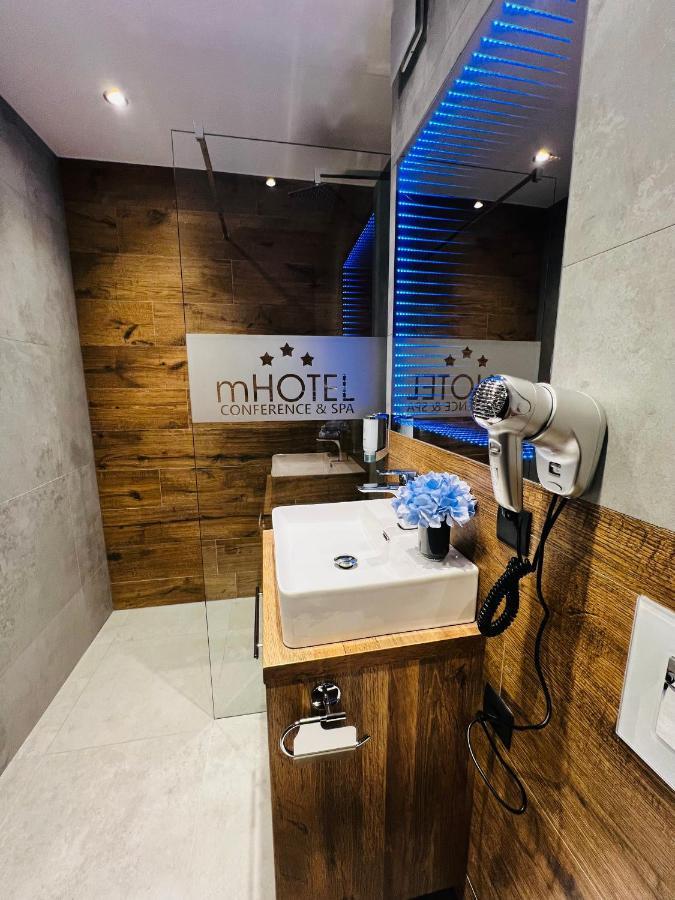 M Hotel Лодзь Екстер'єр фото