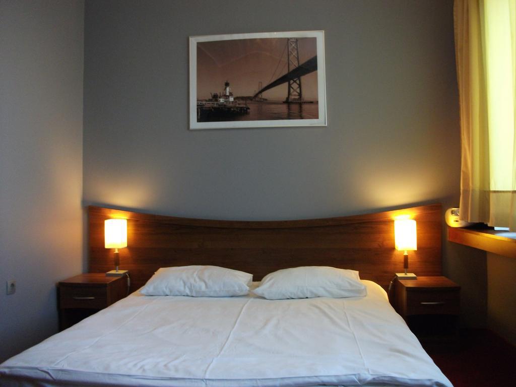 M Hotel Лодзь Екстер'єр фото