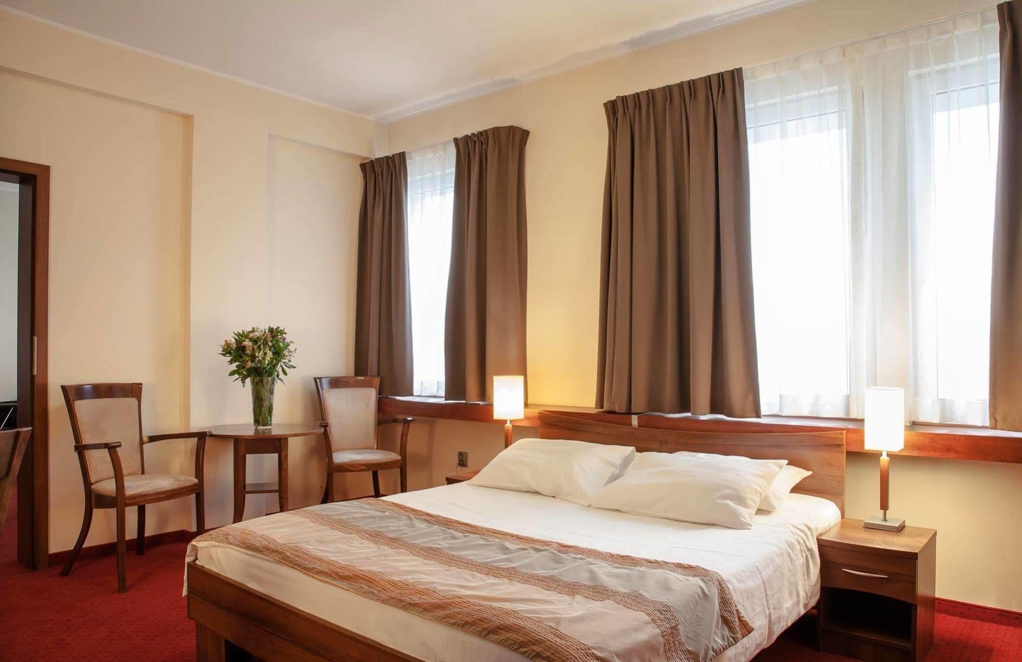 M Hotel Лодзь Екстер'єр фото