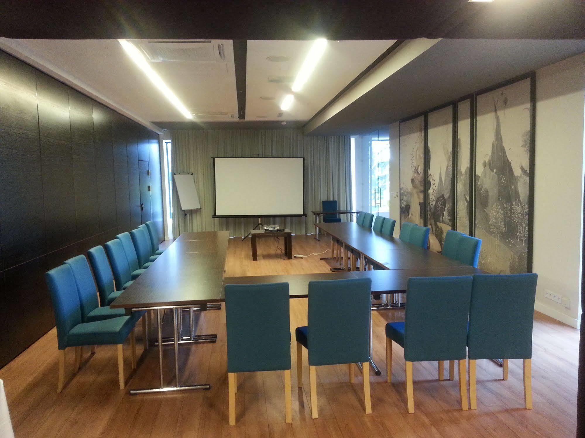 M Hotel Лодзь Екстер'єр фото