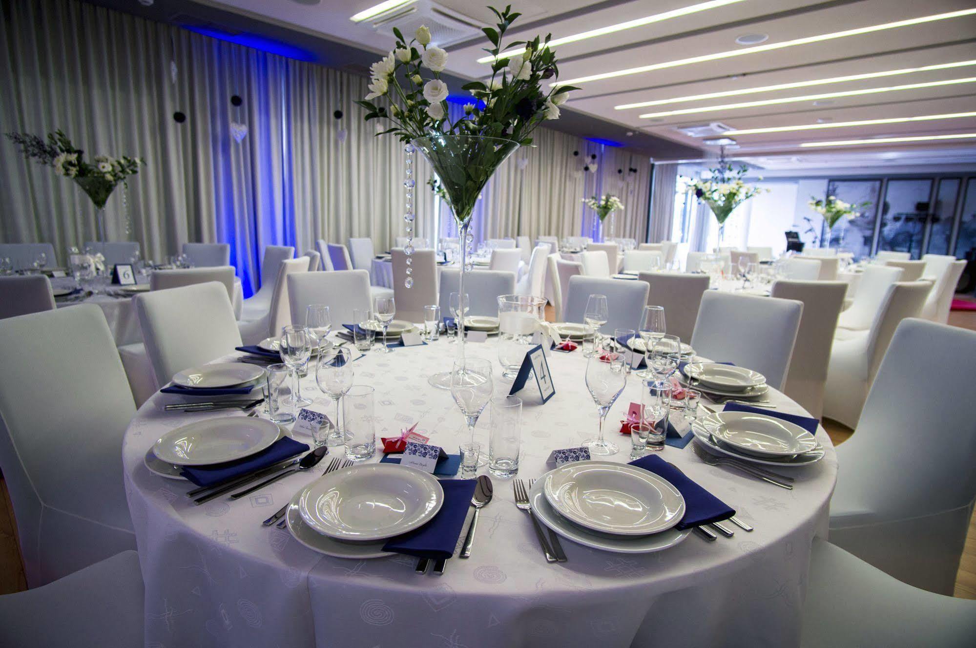 M Hotel Лодзь Екстер'єр фото